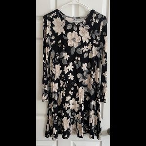 Old Navy Black Floral Knit Swing Dress Size Small